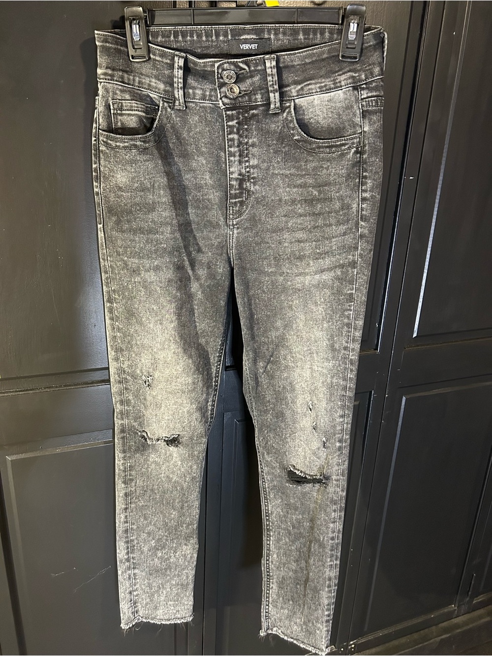 VERVET Women's Skinny Jeans in Washed Black